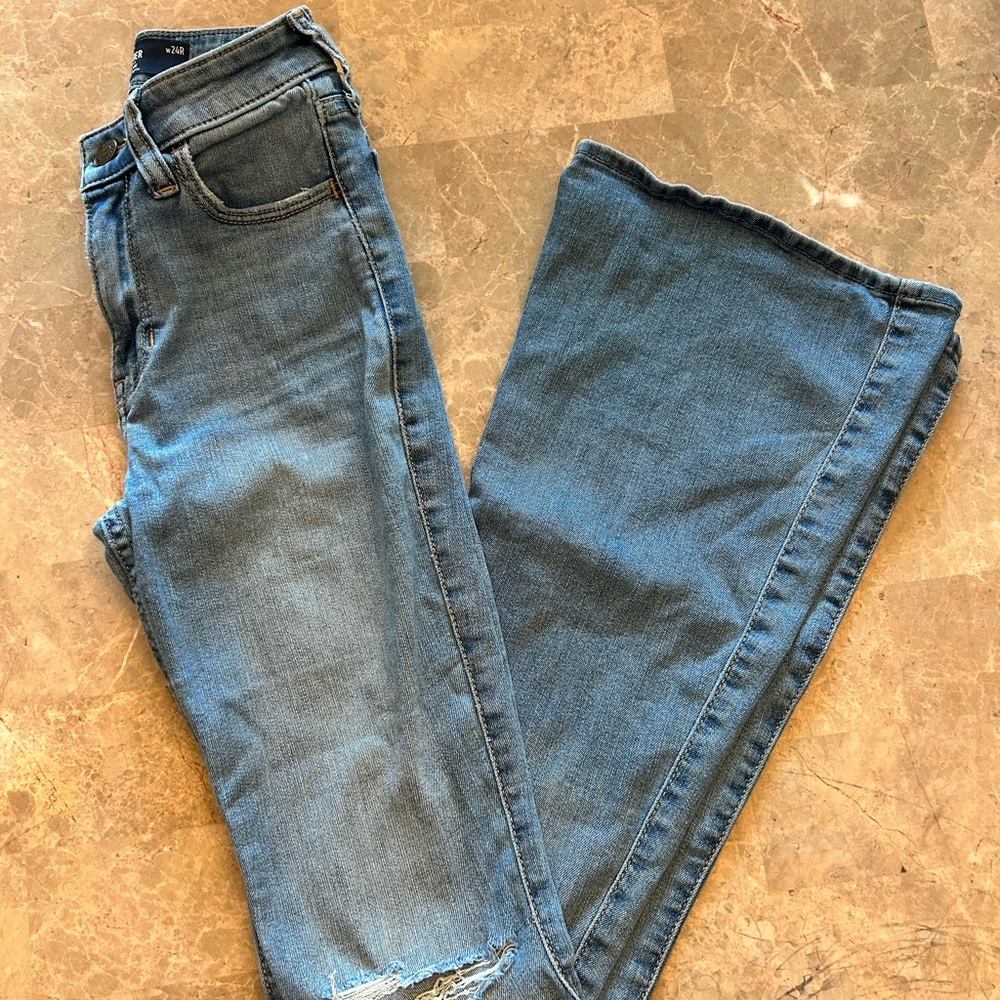Hollister Women's Flare Jeans in Classic Blue